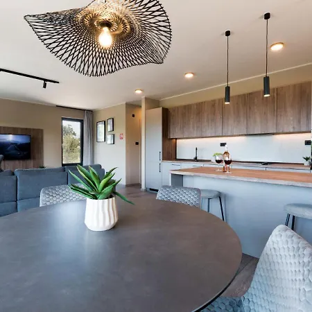 Querchus By Interhome