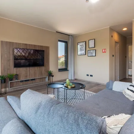 Querchus By Interhome Apartment Karigador