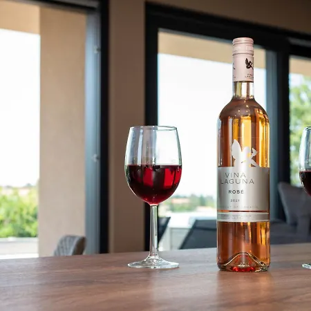 Querchus By Interhome